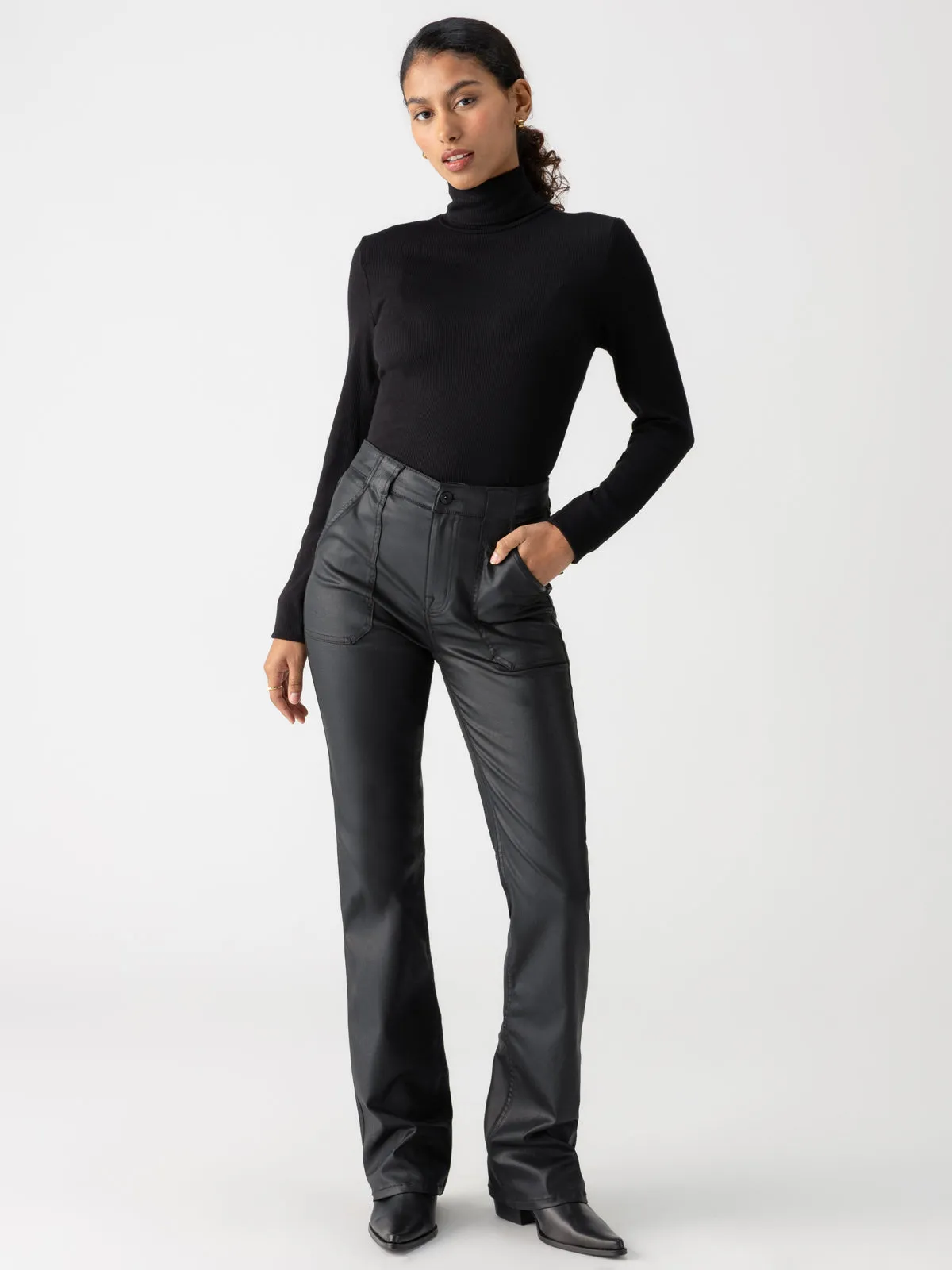 Essential Turtleneck Top Black