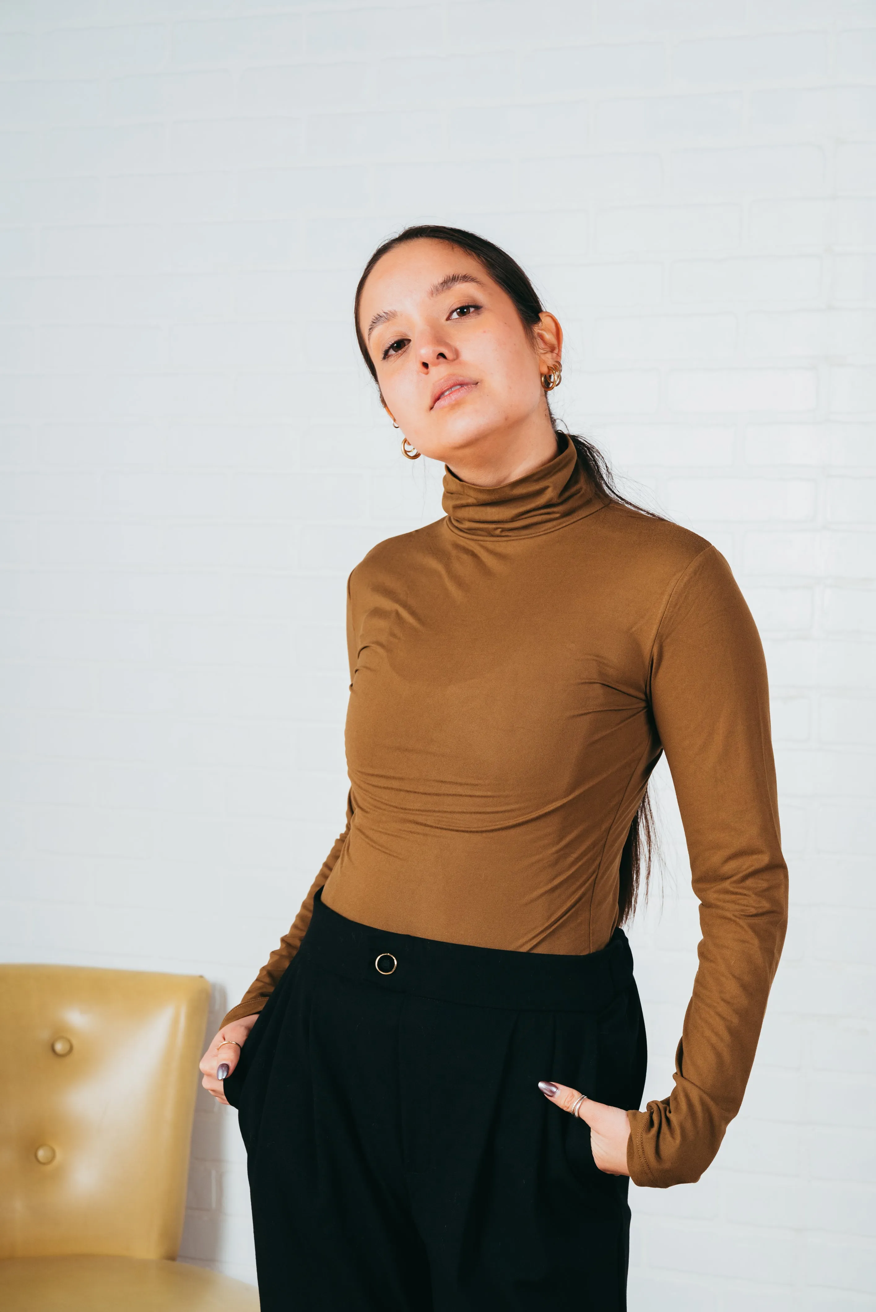 Light material turtleneck