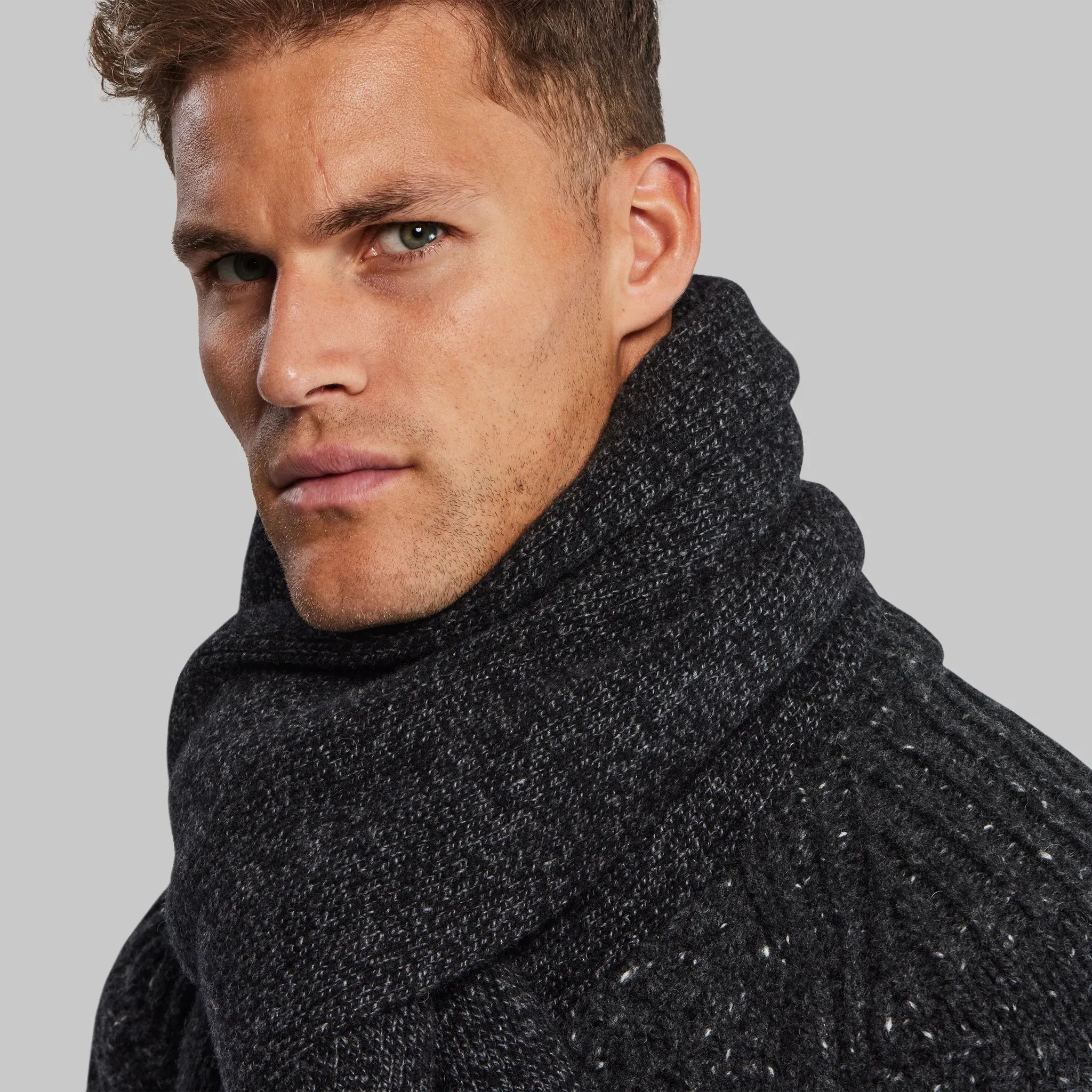 Nomad Scarf. Black edition