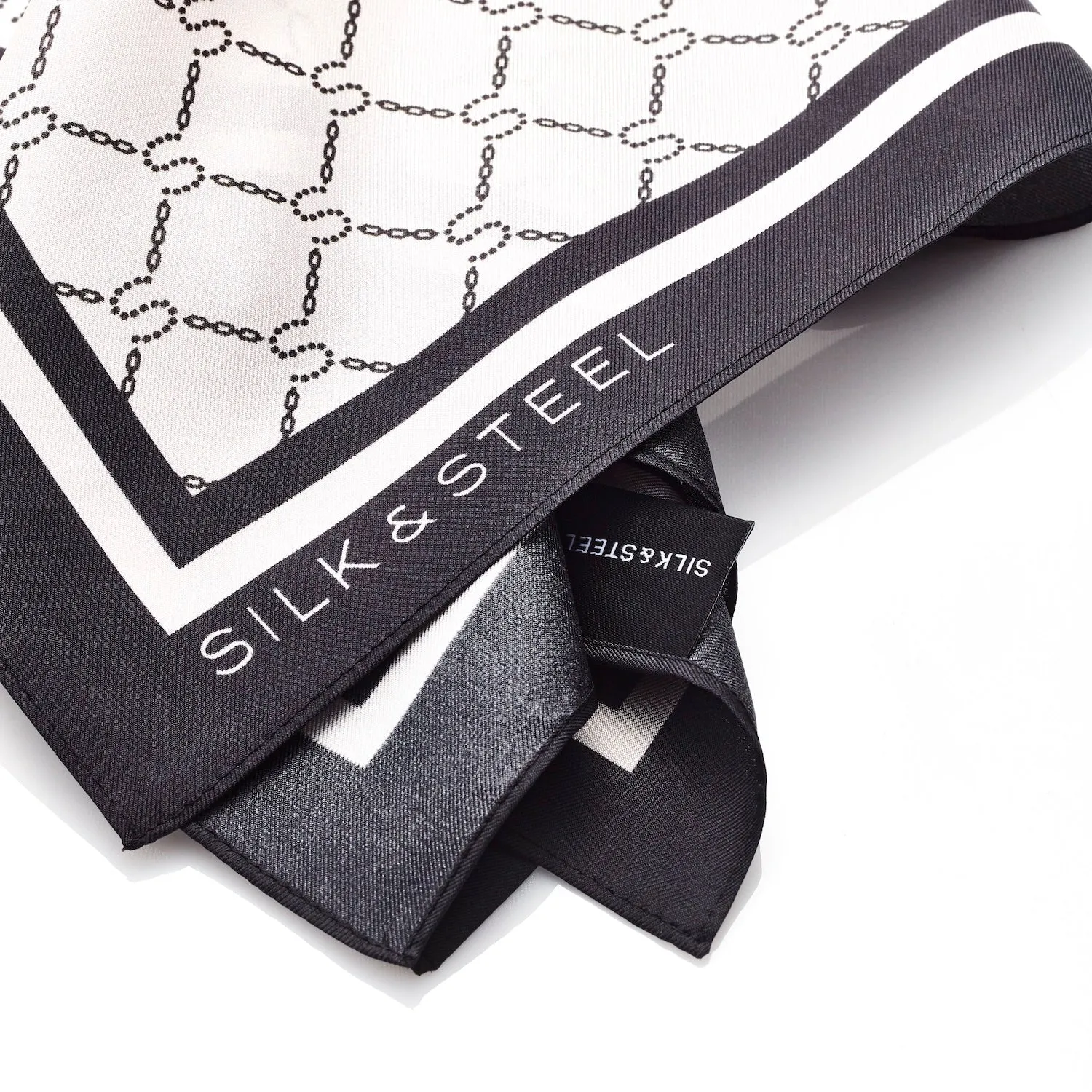 Signature Scarf / Pure Silk / White   Black