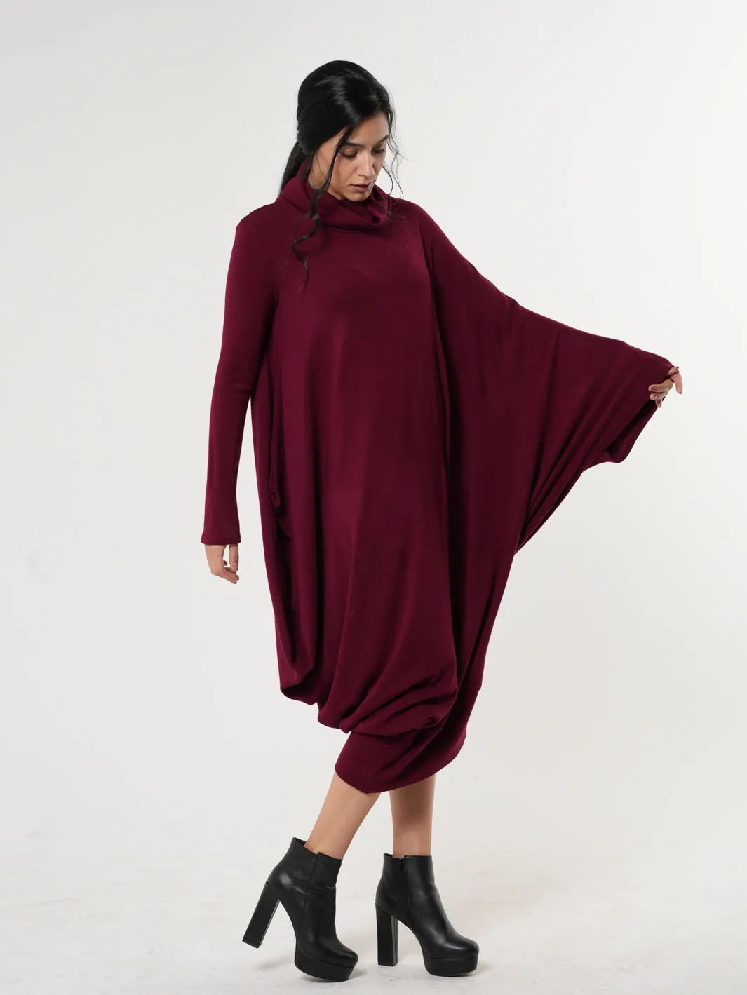 Soft Loose Turtleneck Dress In Burgundy