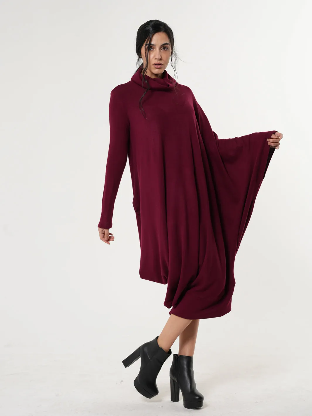 Soft Loose Turtleneck Dress In Burgundy